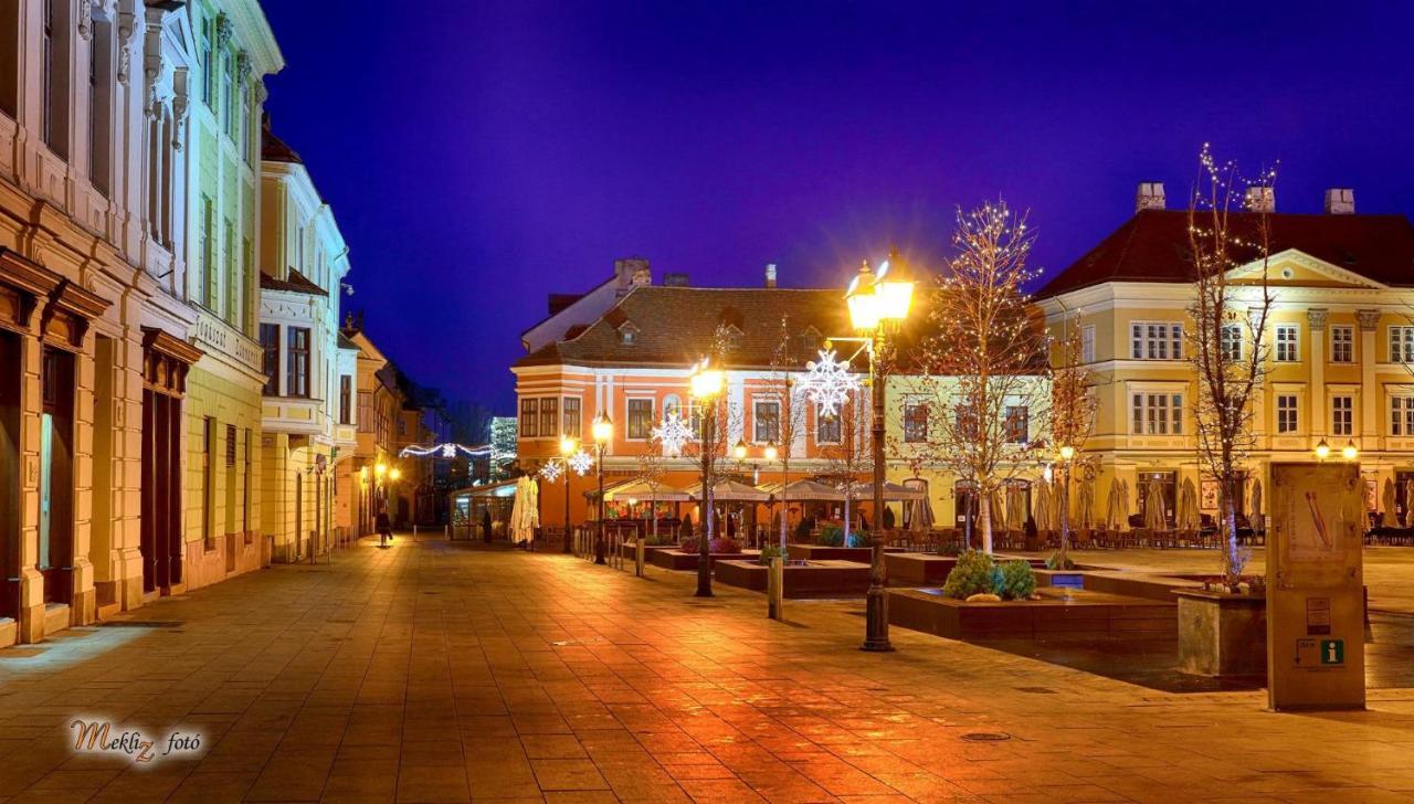 Achilles Park Hotel Gyor Exterior photo